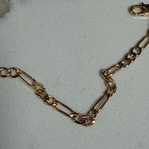 Elegant Gold Chain Necklace